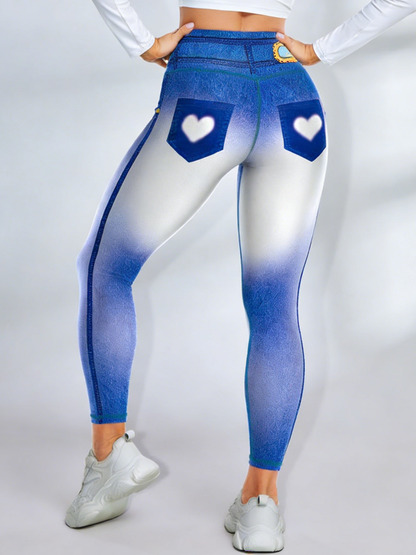Ombre-Leggings mit Herzprint und aufgedruckter Gesäßtasche in Jeans-Optik
