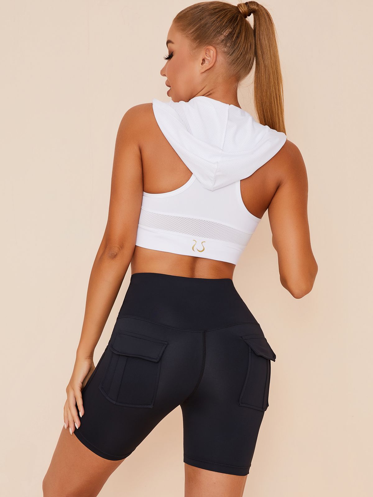 Plus Size Solid Color Pockets Spandex Gym Booty Shorts