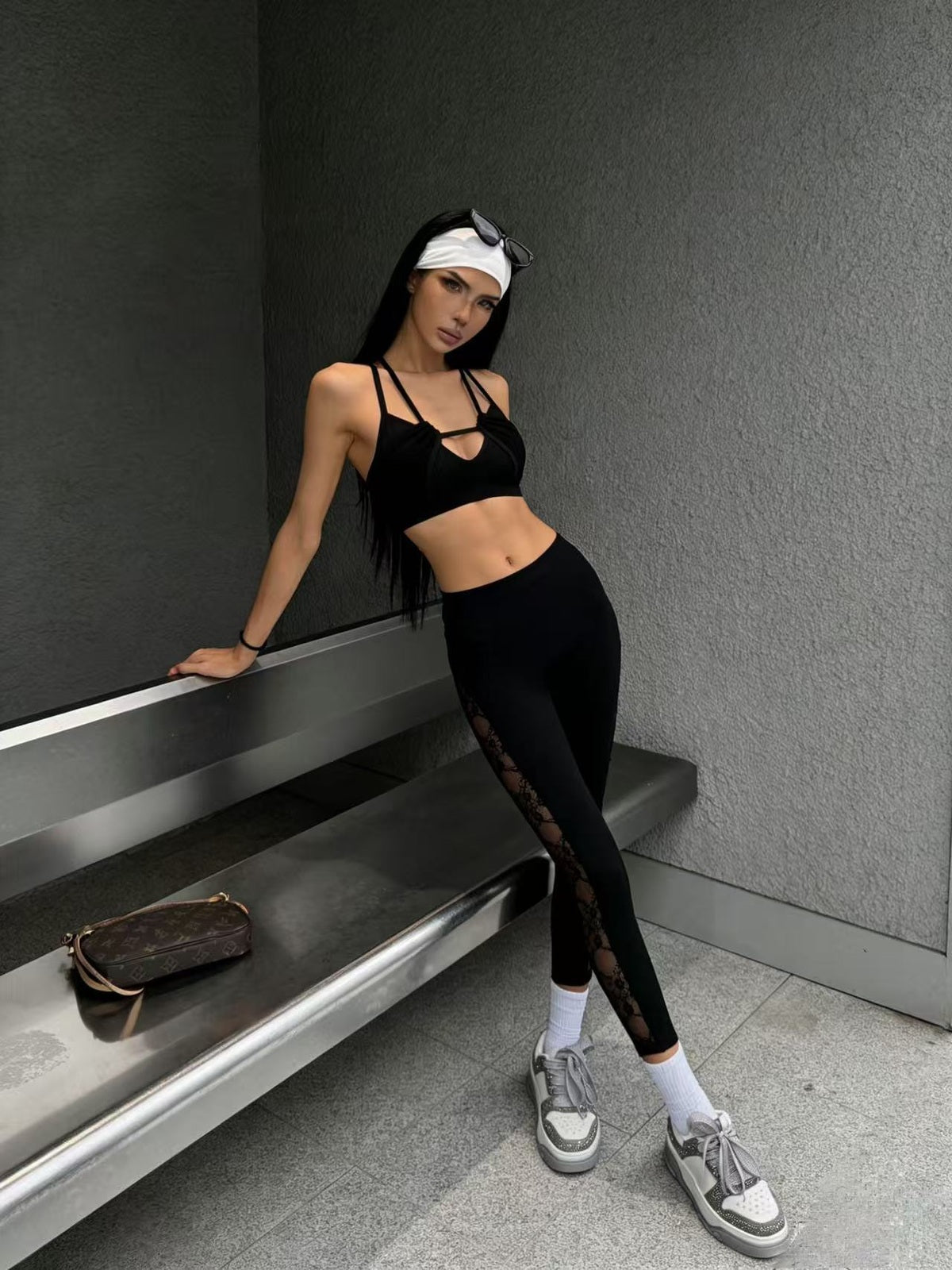 Women's High-Waisted Lace Panel Active Leggings with Pockets