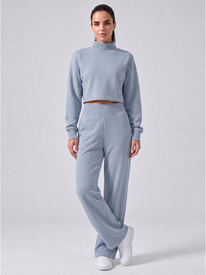 Women's Cropped Mock Neck Sweatshirt & Wide-Leg Sweatpants Two-Piece Set