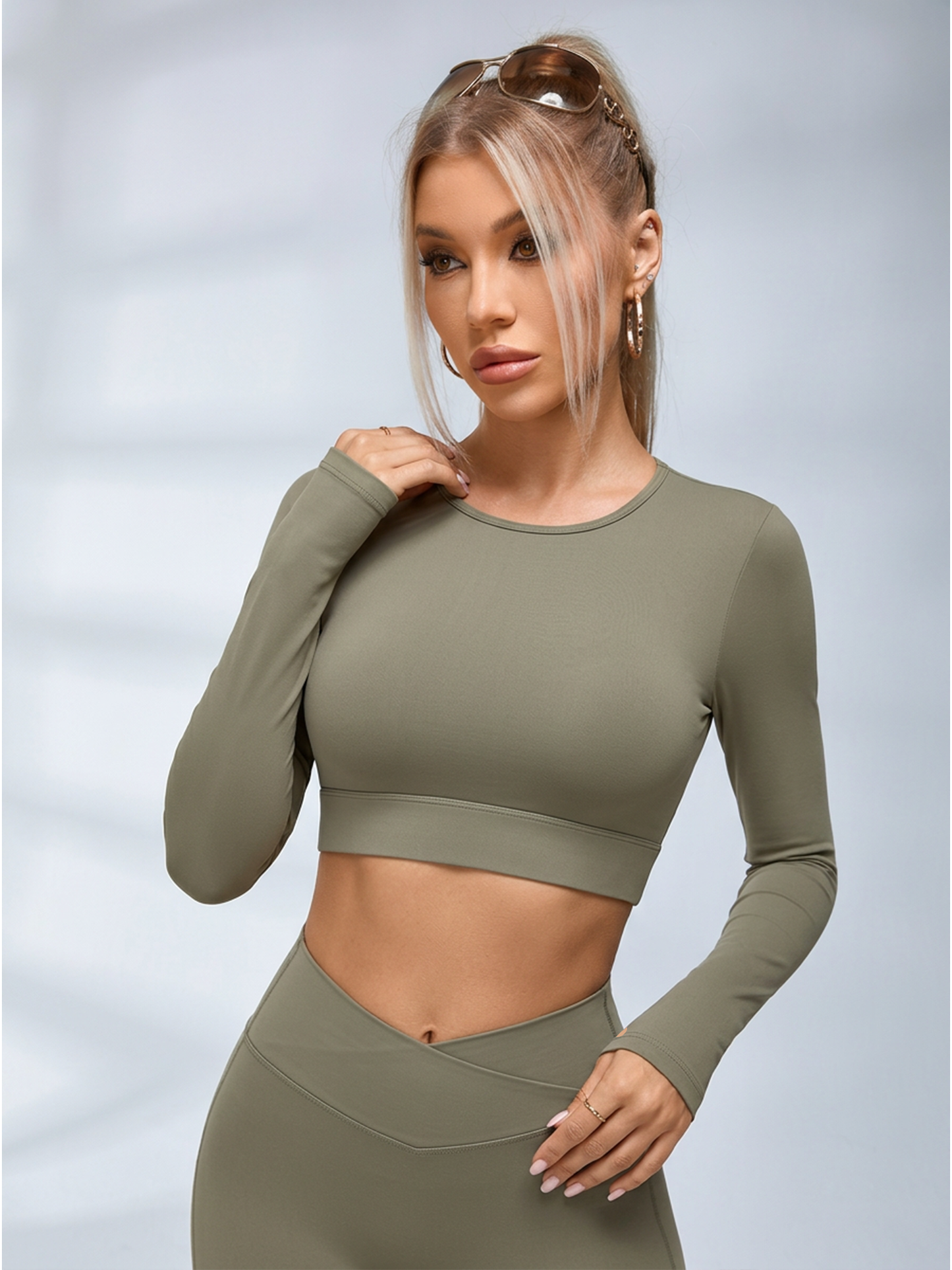 Bakless Cropped Long Sleeves