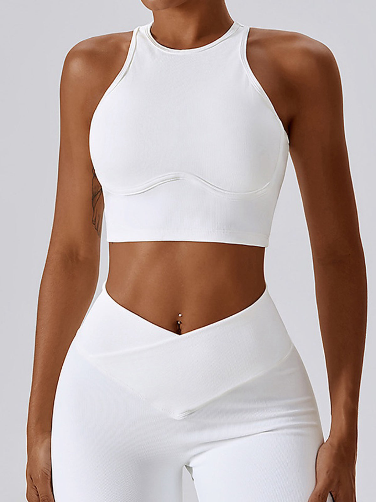 Ribbed High-Neck Racerback Sports Bra with Back Keyhole