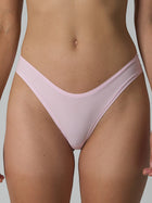 Low Rise Seamless Thong Panty