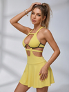 Geripptes Neckholder-Tenniskleid mit Cut-out