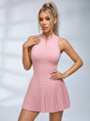 Langärmeliges Tennis-Plisseekleid mit halbem Reißverschluss und integriertem Body