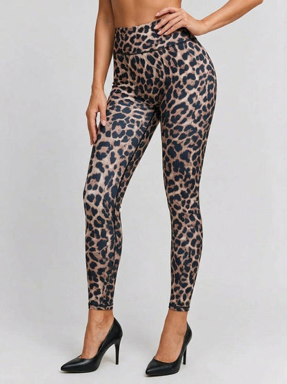 Leopard Deep V Back Scrunch Bum Leggings