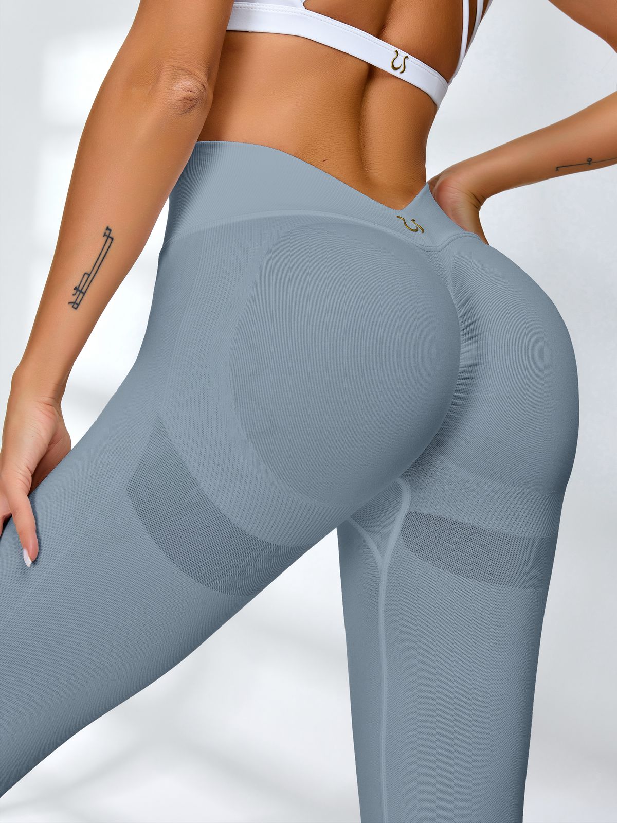 Sexy Deep V Back Scrunch Bum Leggings
