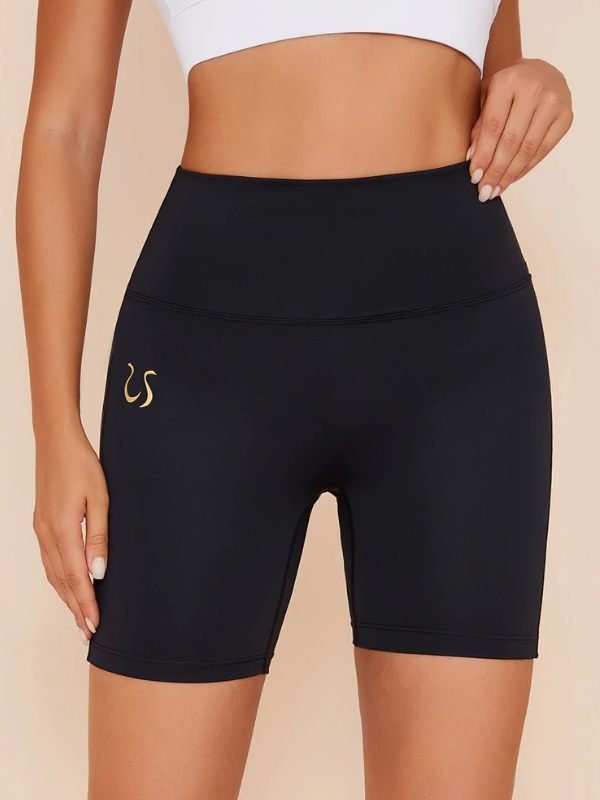 Plus Size Solid Color Pockets Spandex Gym Booty Shorts